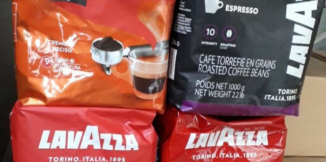 خرید قهوه لاوازا Lavazza قیمت عمده خرید انواع قهوه خرید قهوه لاواتزا عمده بهترین قیمت | پخش کننده اصلی قهوه لاوازا | فروشنده عمده قهوه لاوازا | خرید قهوه لاوازا Lavazza کیلویی Lavazza Espresso Italiano Ground Coffee